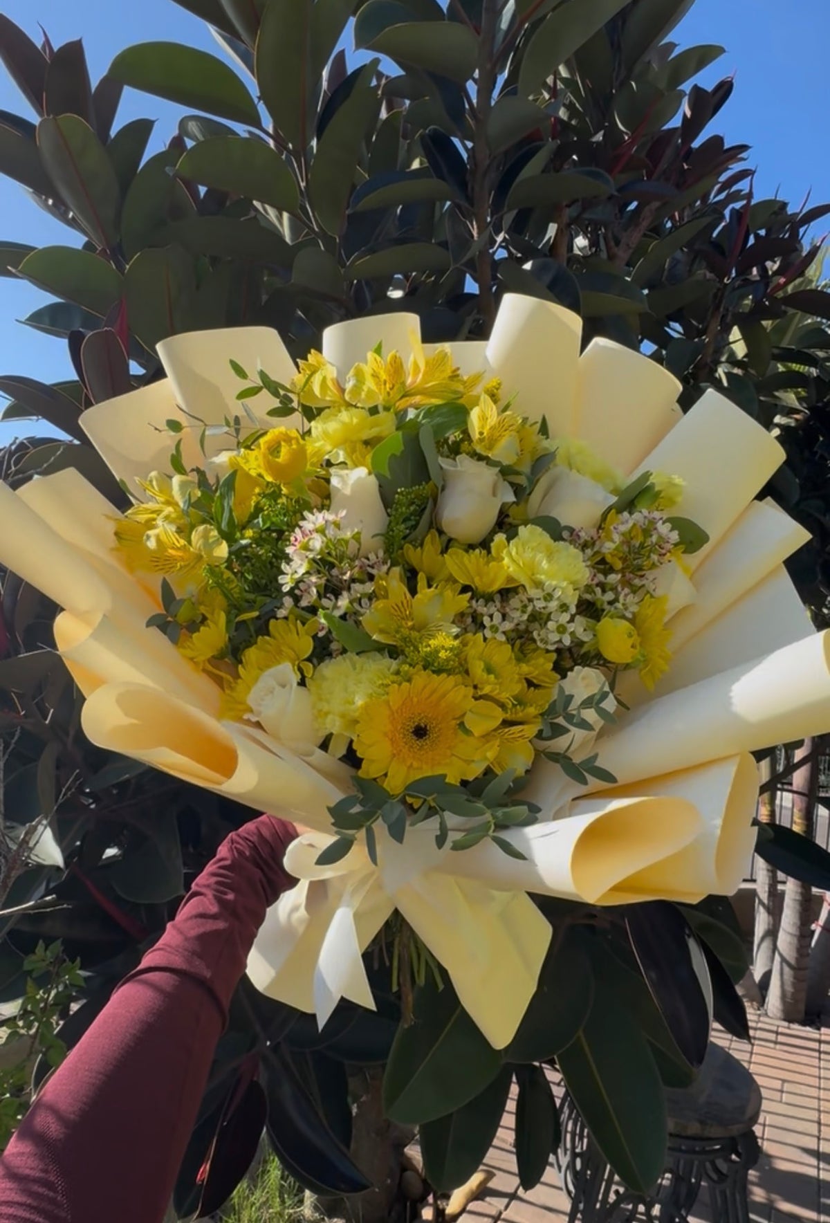 Monochromatic Yellow