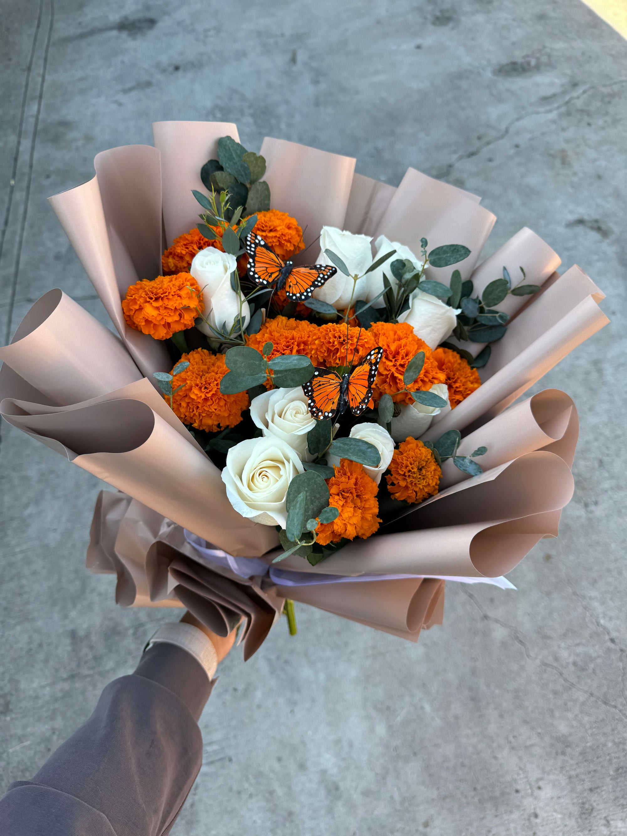 Cempasúchil + Rose Bouquet